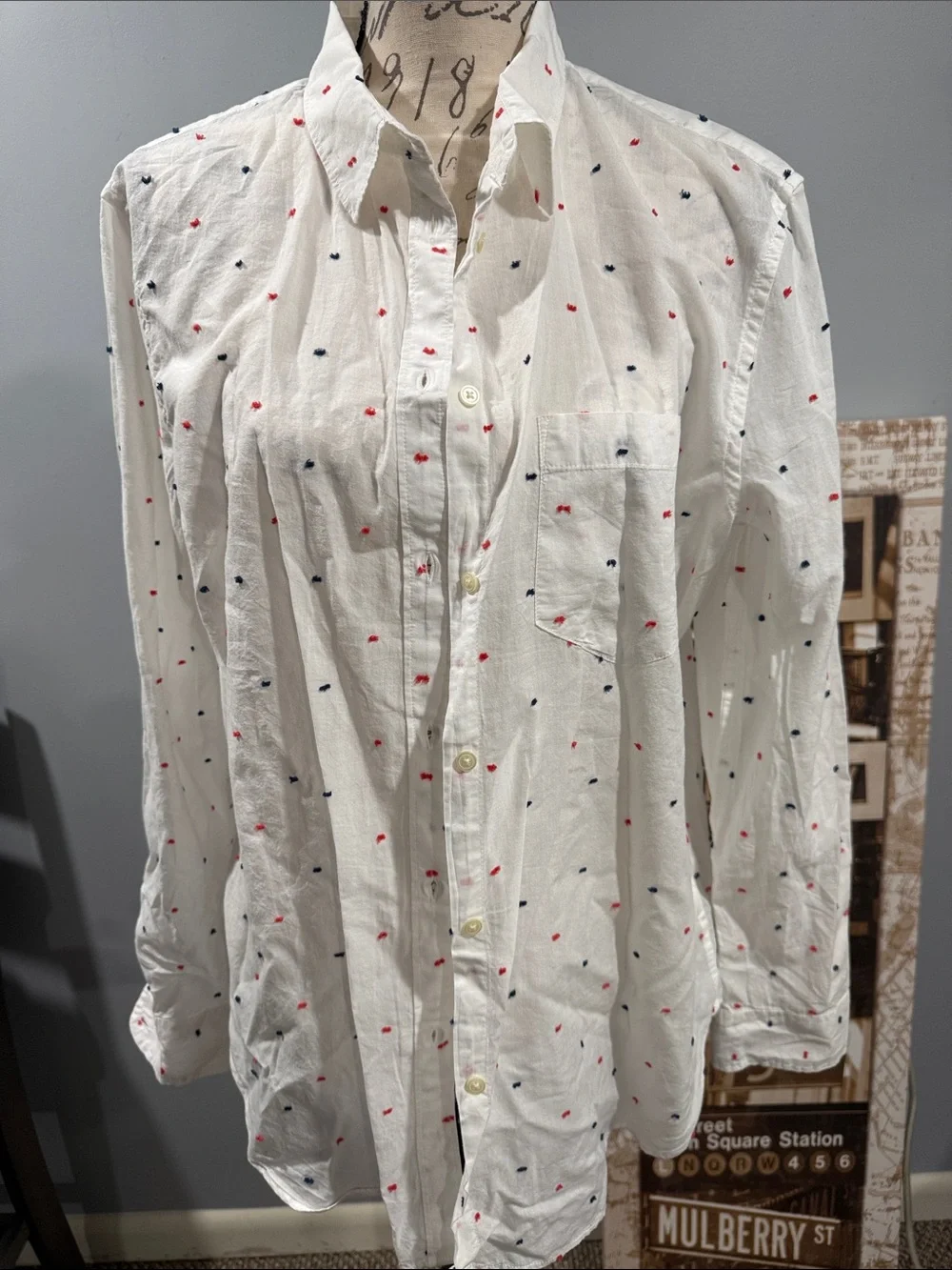 GAP White Button-Down Shirt with Red & Navy Micro Dots